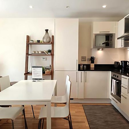 Canary Wharf Serviced Apartments Лондон Екстериор снимка