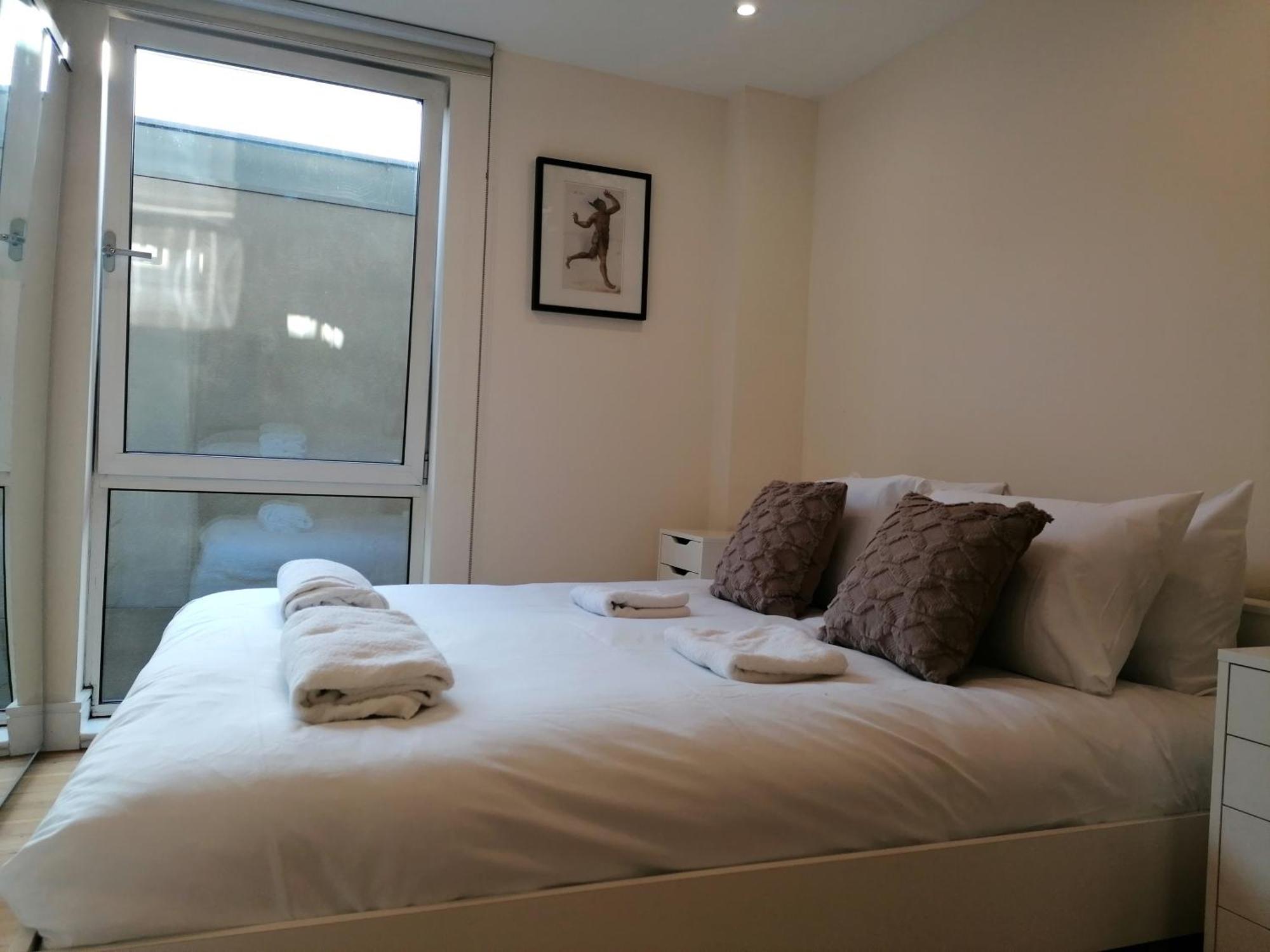 Canary Wharf Serviced Apartments Лондон Екстериор снимка
