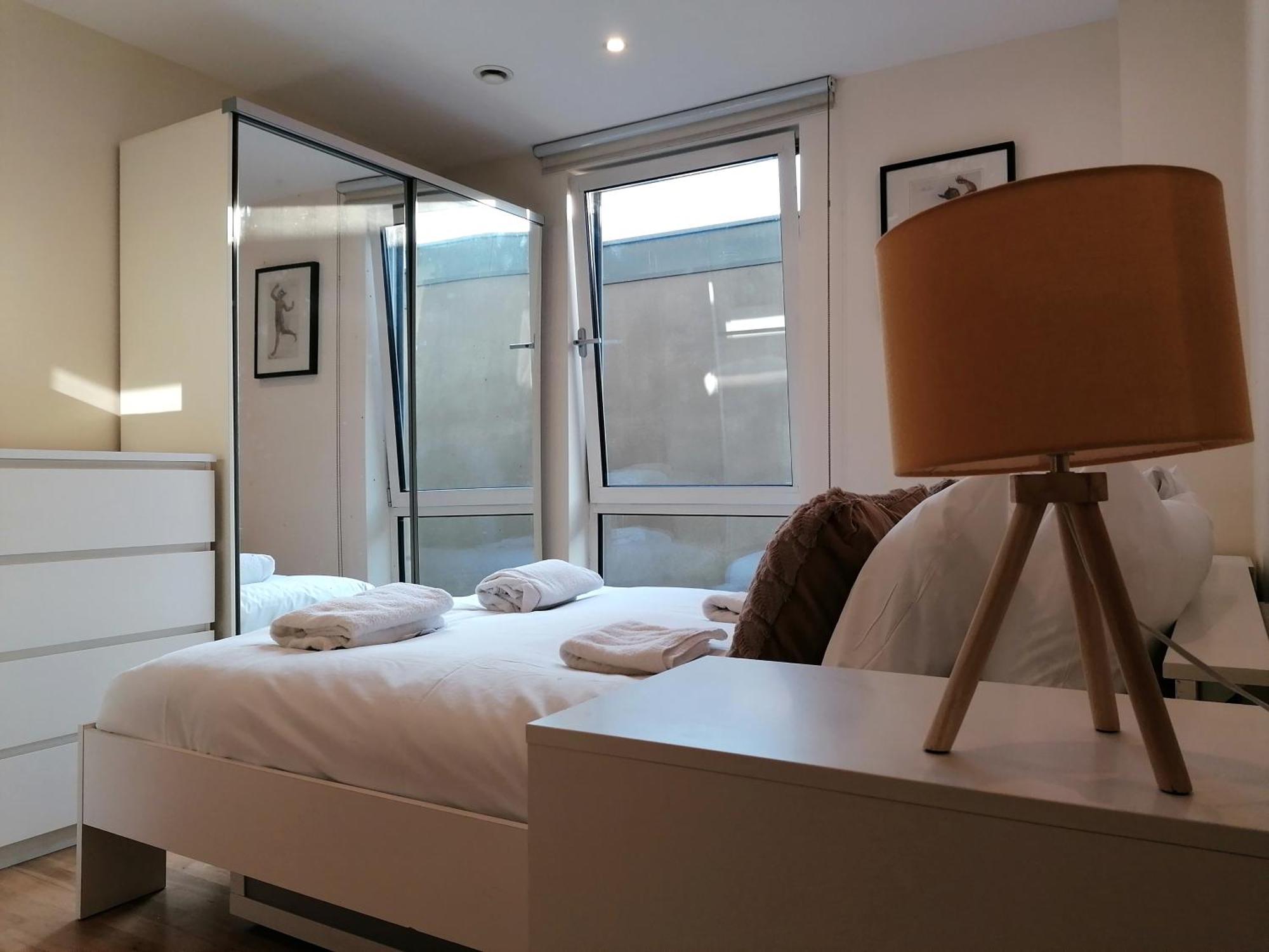 Canary Wharf Serviced Apartments Лондон Екстериор снимка
