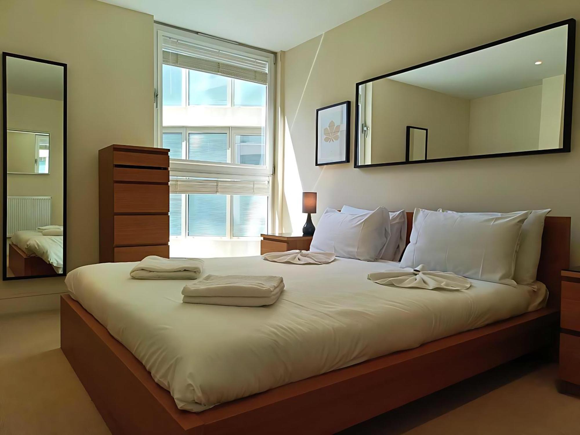 Canary Wharf Serviced Apartments Лондон Екстериор снимка